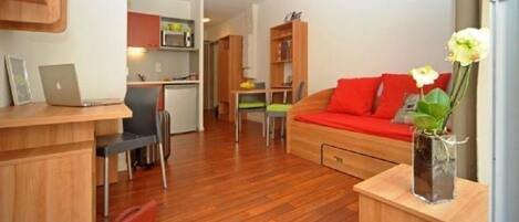 Décoration personnalisée, ameublement personnalisé, bureau