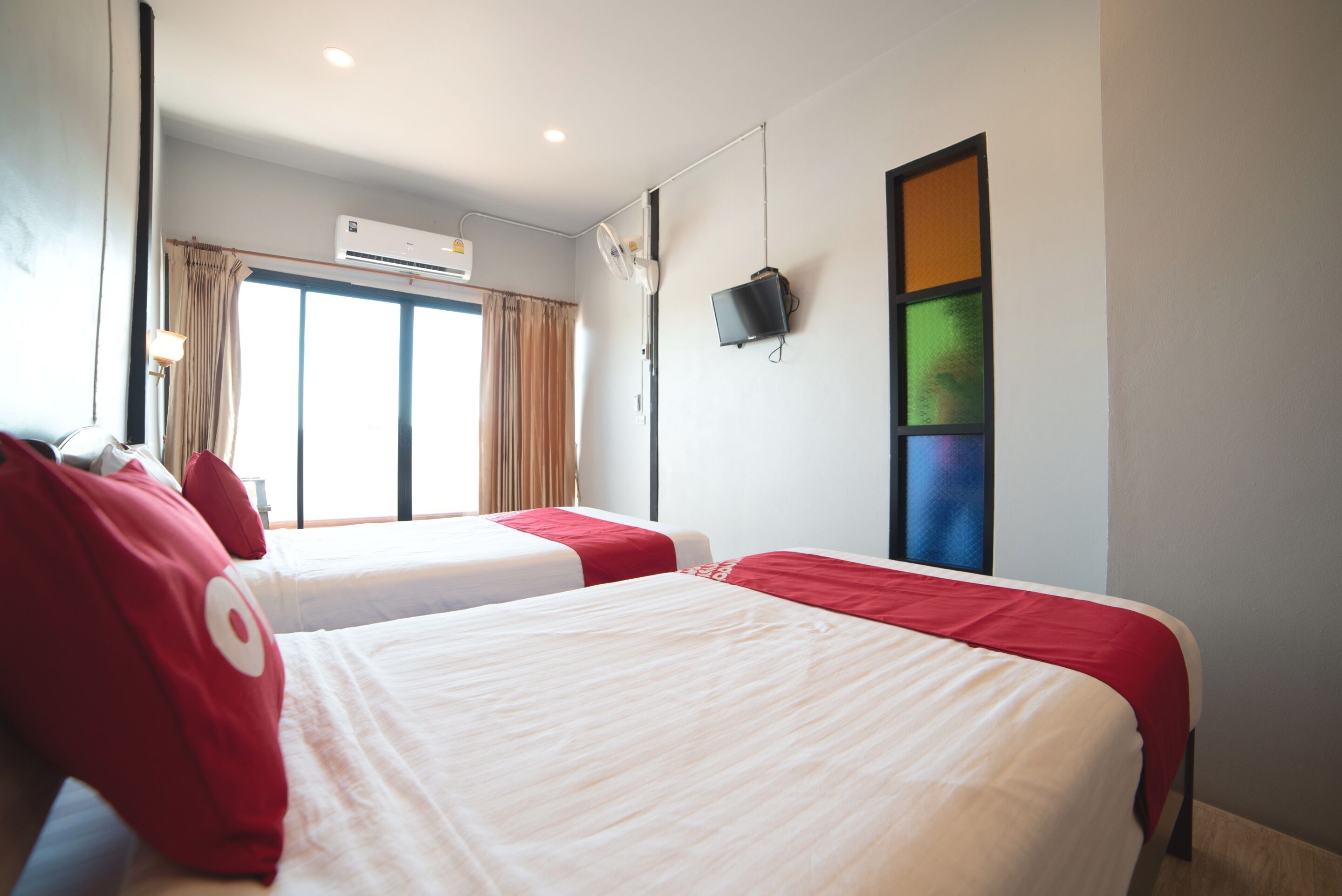 Foto - OYO 465 Krung Kao Traveller Lodge