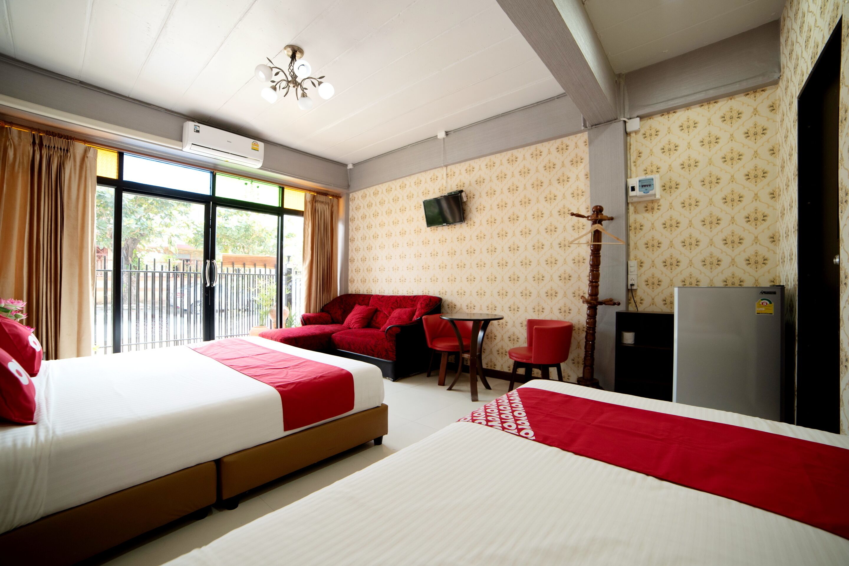 Foto - OYO 465 Krung Kao Traveller Lodge