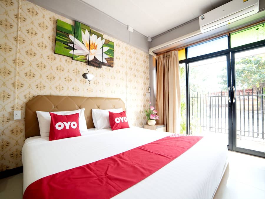 Quarto triplo luxo | Frigobar, escrivaninha, Wi-Fi de cortesia, roupa de cama