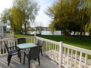 Mobile Home (Cedar Lake 26) | Balcony - Caravan Hire at Southview Leisure Park (Skegness)