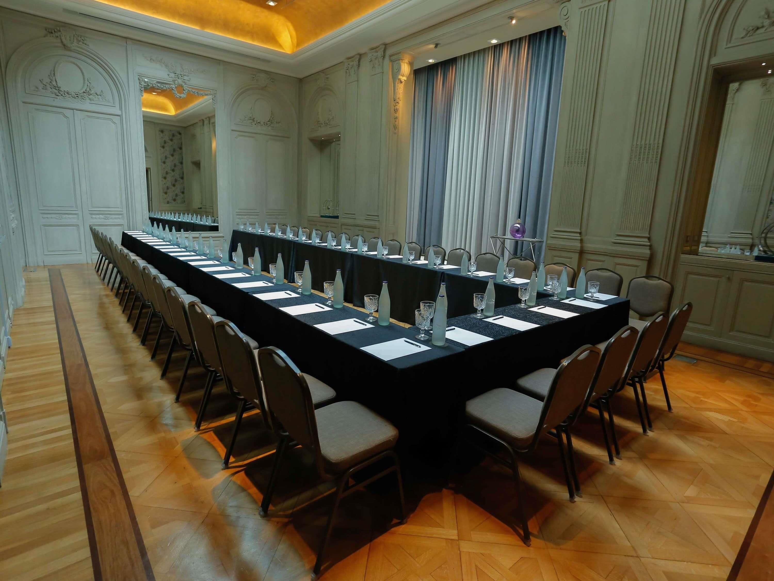 Meeting facility