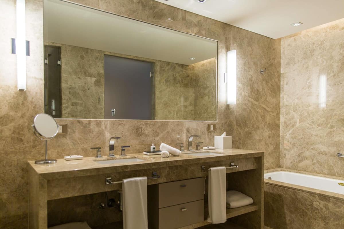 Executive Suite, 1 King Bed, Balcony