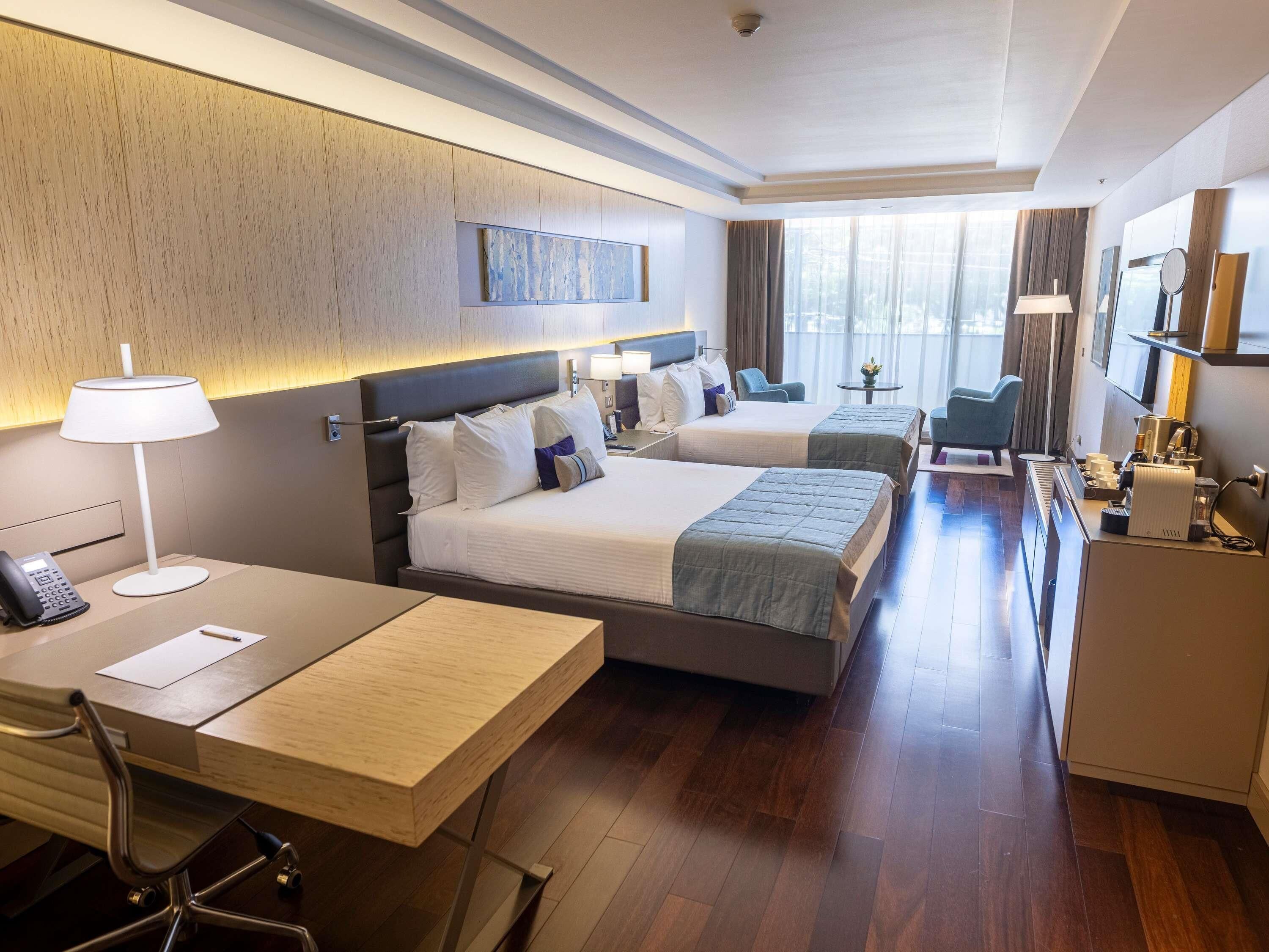 华丽套房, 2 张单人床, 无障碍, 公园景观 | 埃及棉床单、高档床上用品、羽绒被、迷你吧