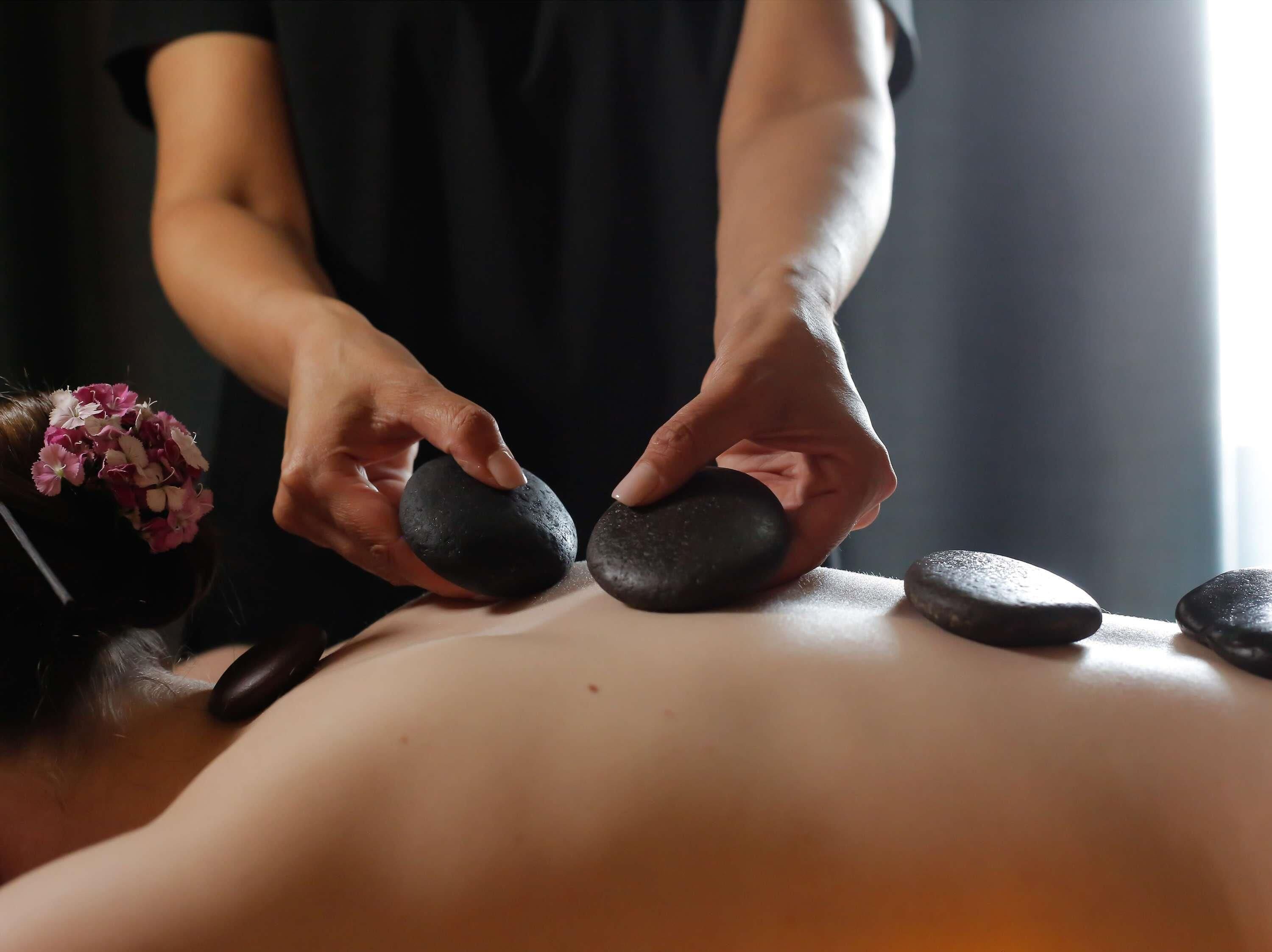 Sauna, hot tub, body treatments, aromatherapy, hot stone massages
