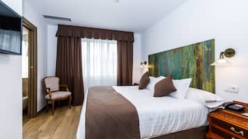 雙人房 (Grúa de Piedra) | 房內夾萬、書桌、遮光窗簾/窗簾、隔音