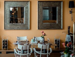 Colazione continentale, servita tutte le mattine (8 EUR a persona) 