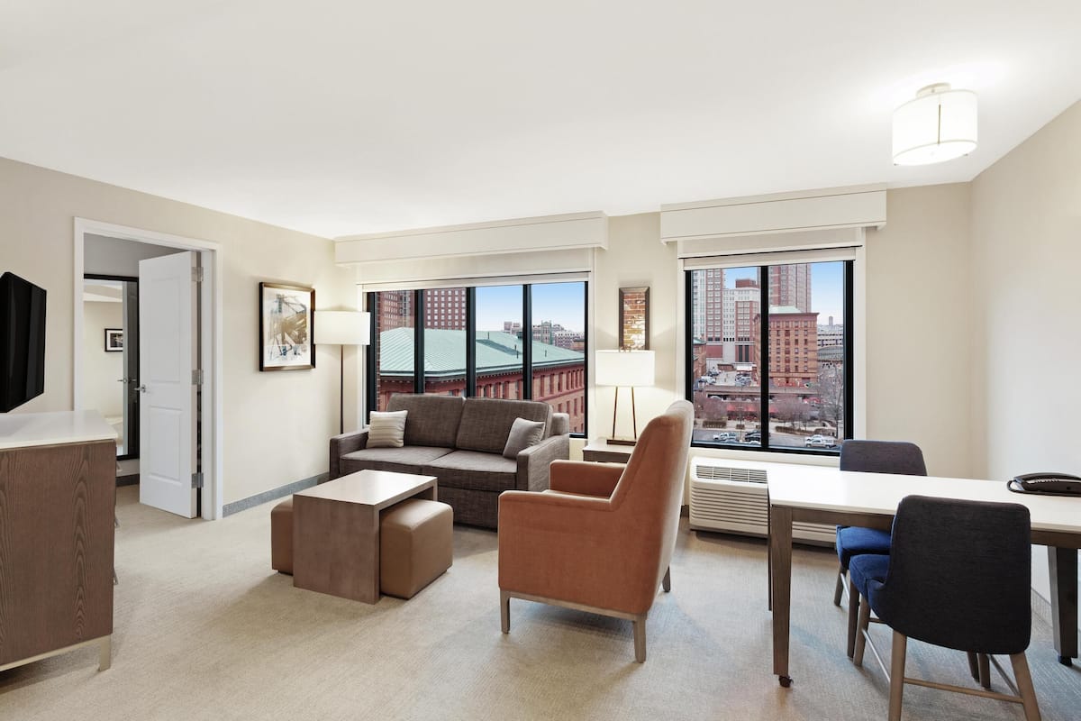 Két bảo mật tại phòng, màn/rèm cản sáng