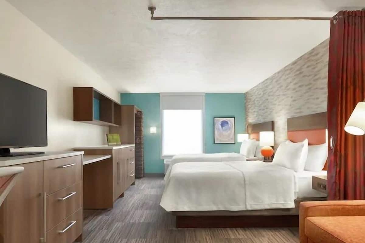 In-room safe, desk, blackout drapes, cribs/infant beds