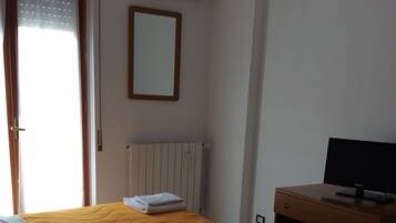 Habitació doble o amb dos llits individuals | Wifi gratuïta