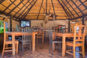 Se sirven desayunos, comidas y cenas