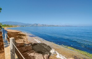 Plage à proximité, pêche sur place