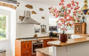 Fridge, stovetop, dishwasher, coffee/tea maker - Gorgeous home in Calvi (Calvi)