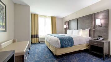 Hochwertige Bettwaren, Pillowtop-Betten, Schreibtisch