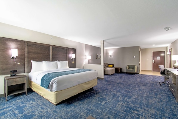 Suite, 1 King Bed with Sofa bed, Non Smoking | Premium bedding, pillowtop beds, desk, laptop workspace
