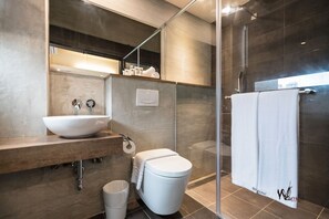 Doppia Comfort, balcone | Lavandino