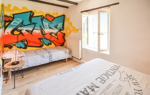 4 Schlafzimmer, Reisekinderbett, Bettwäsche