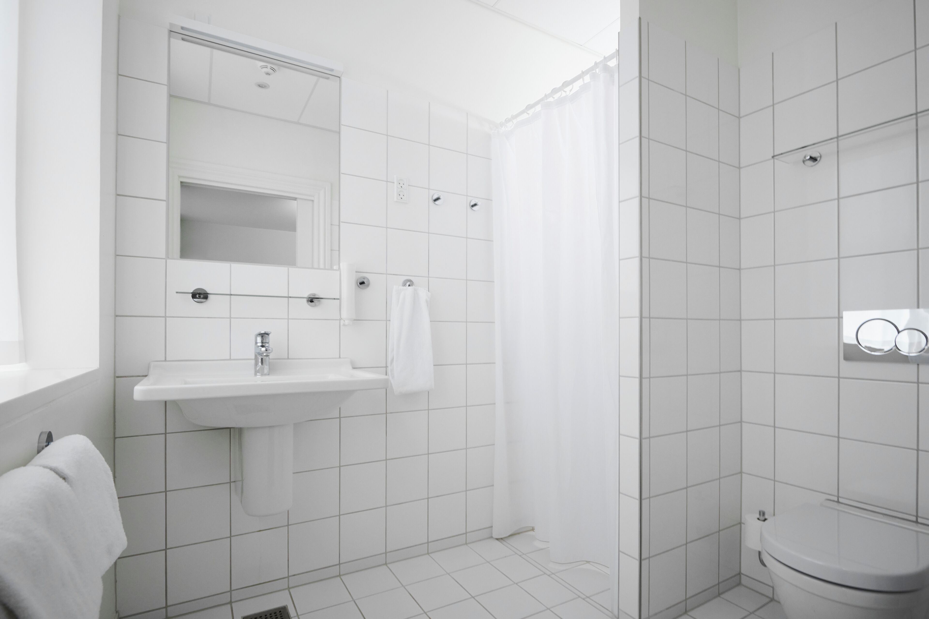 shower, free toiletries, hair dryer, slippers