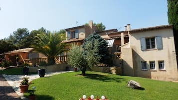 Jardines del alojamiento