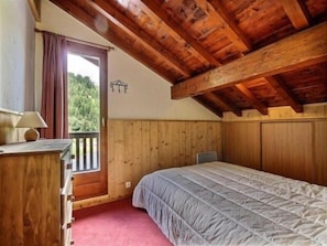 4 bedrooms