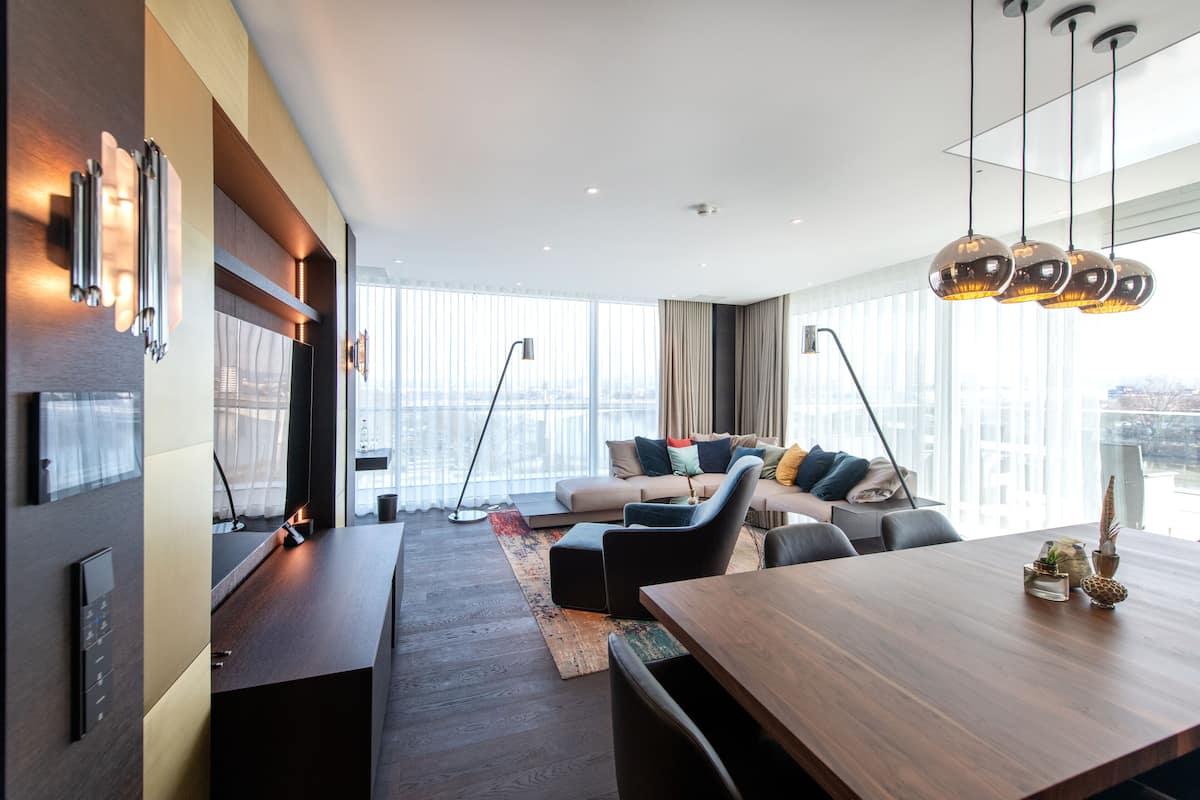 penthouse, patio, marina view | living area | flat-screen tv, ipod dock