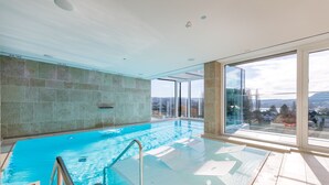 Indoor pool, open 8:00 AM to 11:00 PM, sun loungers - Fährhaus (Koblenz)