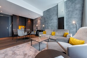 Allergitestet sengetøy, minibar, safe på rommet og skrivebord