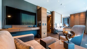 Living area | Flat-screen TV - Fährhaus (Koblenz)