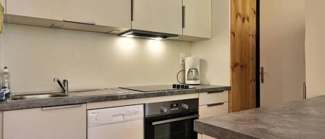 Fridge, microwave, dishwasher
