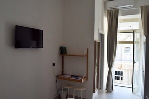 Habitación básica doble, balcón | Vista desde la habitación