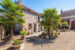 Garden - Homerez - Peaceful countryside house in Mer (Mer)