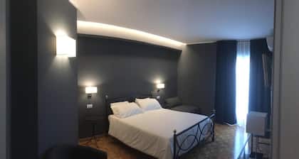 Robin Rooms