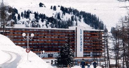 Studio rénové 2 pers, balcon, pied des pistes, La Plagne