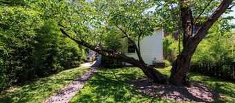 The Highlands Hideaway, 50 steps from Restaurant Row, Downtown, Expo, Highlands