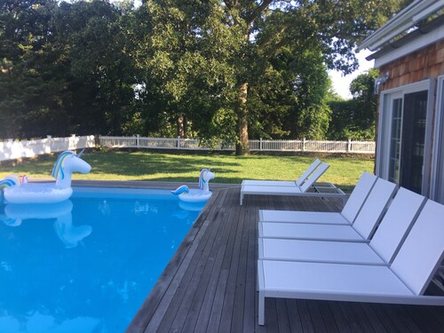 Book your vacation at our EH retreat on the water! 