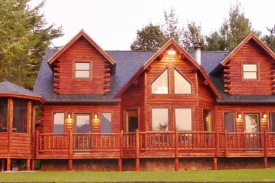 Grand Jay Luxury Lodge, impresionantes vistas, cerca de Whiteface y Lake Placid, recorrido 3D / VR