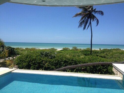 "Villa La Siesta", wie der Name schon sagt, soll im karibischen Stil entspannen ...