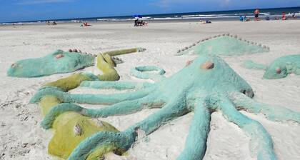 SEASIDE ESCAPE ON ST. AUGUSTINE BEACH - WHERE OLD IS NEW AGAIN!!!