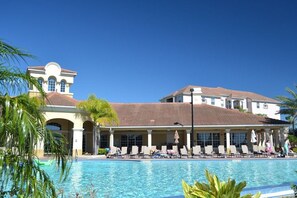 Outdoor pool, a heated pool - Vista Cay Resort Townhome near Convention/Universal/SeaWorld/Single Greek Golf (Orlando)