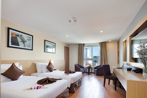 Deluxe Double or Twin Room, Balcony, City View | Minibar, in-room safe, desk, iron/ironing board - Sao Viet Hotel (Nha Trang)