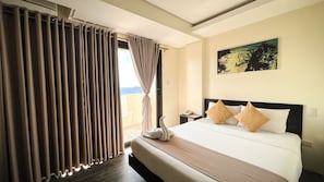 Deluxe Single Room | Desk, soundproofing, free WiFi, bed sheets