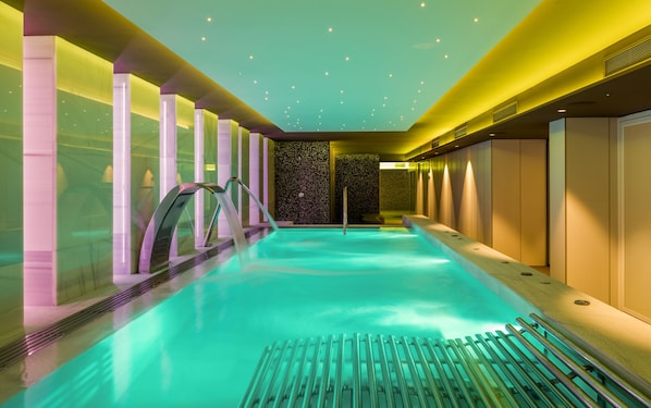 Couples treatment room(s), body treatments, body wraps, body scrubs