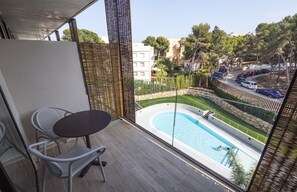 Habitación Premium, vistas a la piscina | Vistas desde la habitación