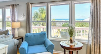 Erstaunlicher Meerblick, 5 Schlafzimmer, 3 Badezimmer, 2 Küchen und 2 Wohnzimmer.