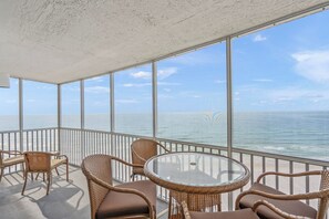 Dining - Crystal Sands Tower Unit 1004 - Beachfront (Sarasota)