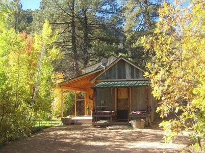 Quiet Canyon and Starry Nights. 50 acre ranch just north of Glendale, Utah. Near