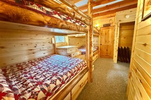 2 bedrooms, desk, iron/ironing board, travel cot