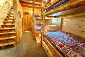 2 bedrooms, desk, iron/ironing board, travel cot