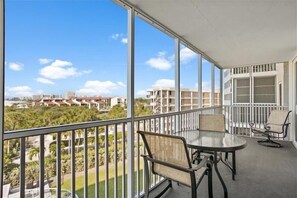 Outdoor dining - Crystal Sands Tower Unit 508 - Beachfront (Sarasota)