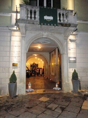 Property entrance - Hotel Orazio (Venosa)